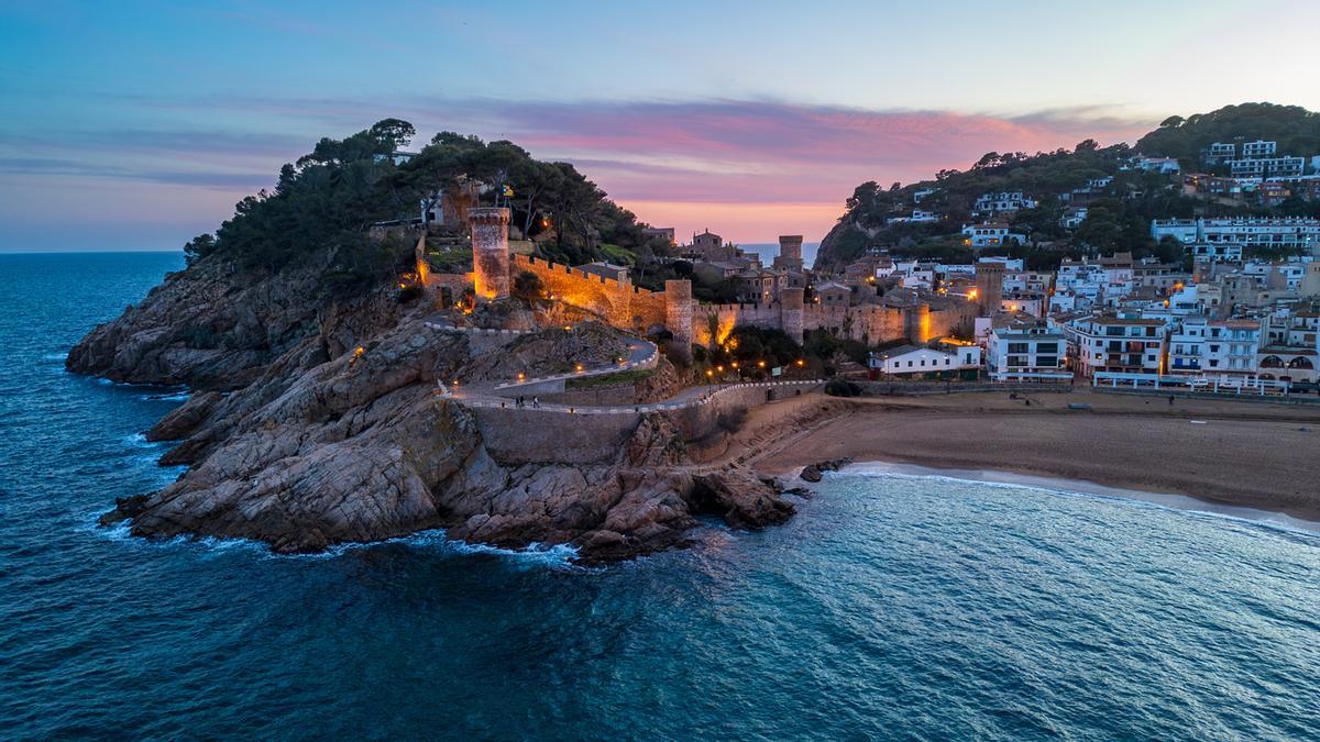 Vila Vella al atardecer
