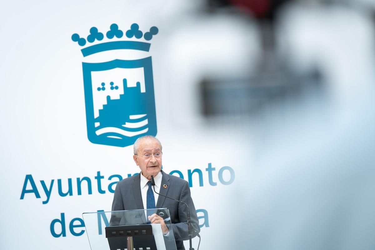 El alcalde de Málaga, Francisco de la Torre, en rueda de prensa.
