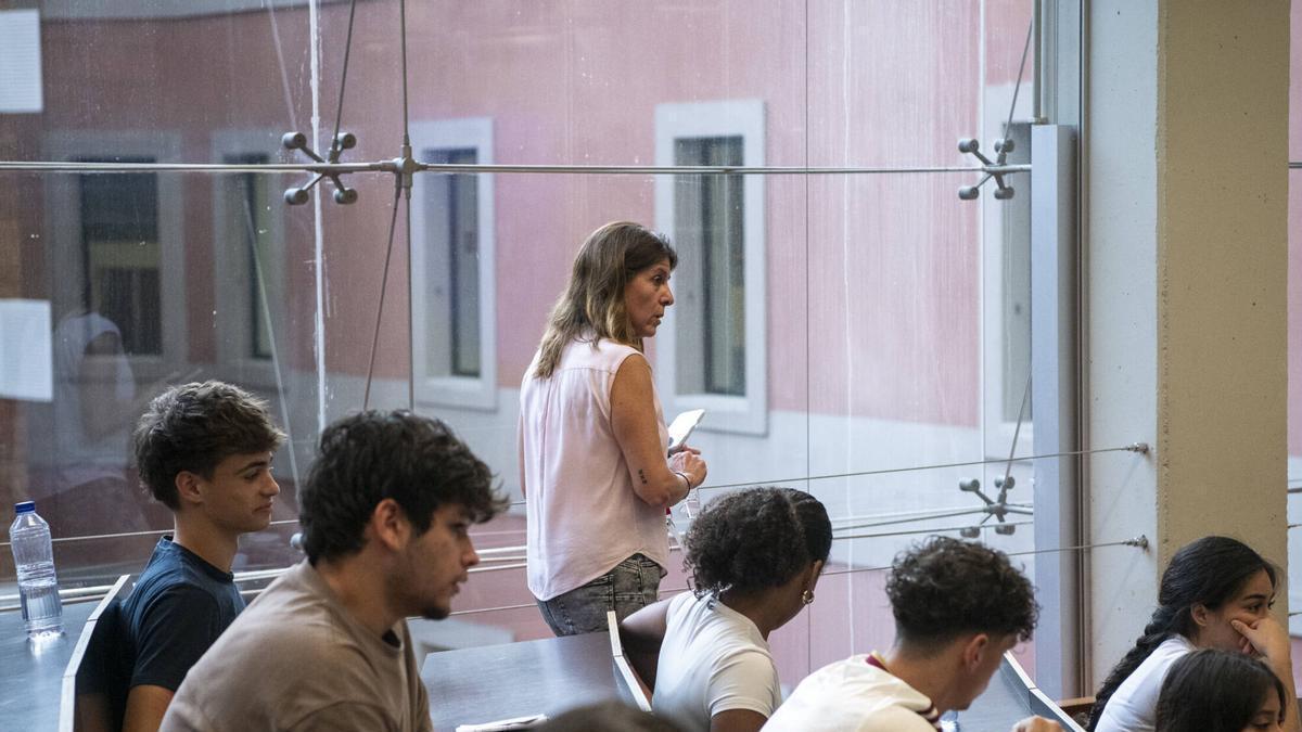 Exámenes de la selectividad, este junio en Barcelona.