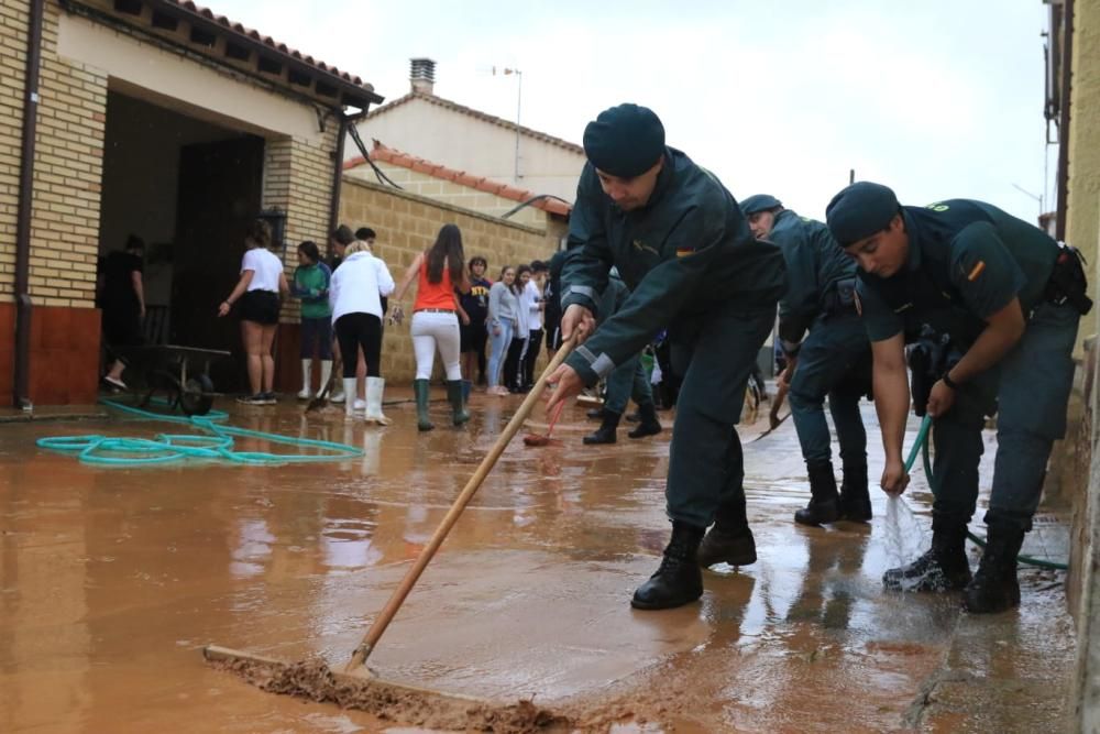 Las imágenes de la espectacular granizada en Roales