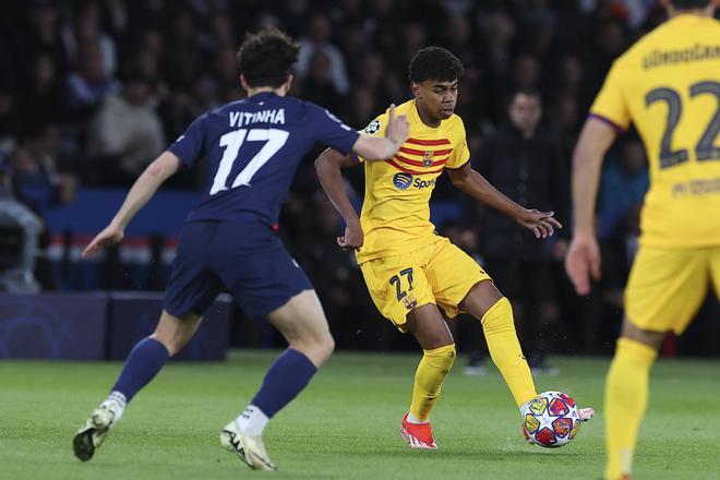 PSG - FC Barcelona, la ida de cuartos de final de la Champions League, en imágenes