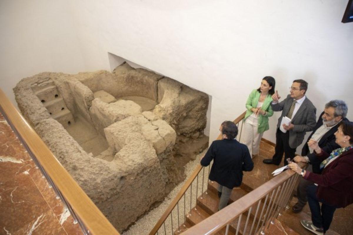 Restos de la estructura hidráulica de época romana visitable en la Diputación.