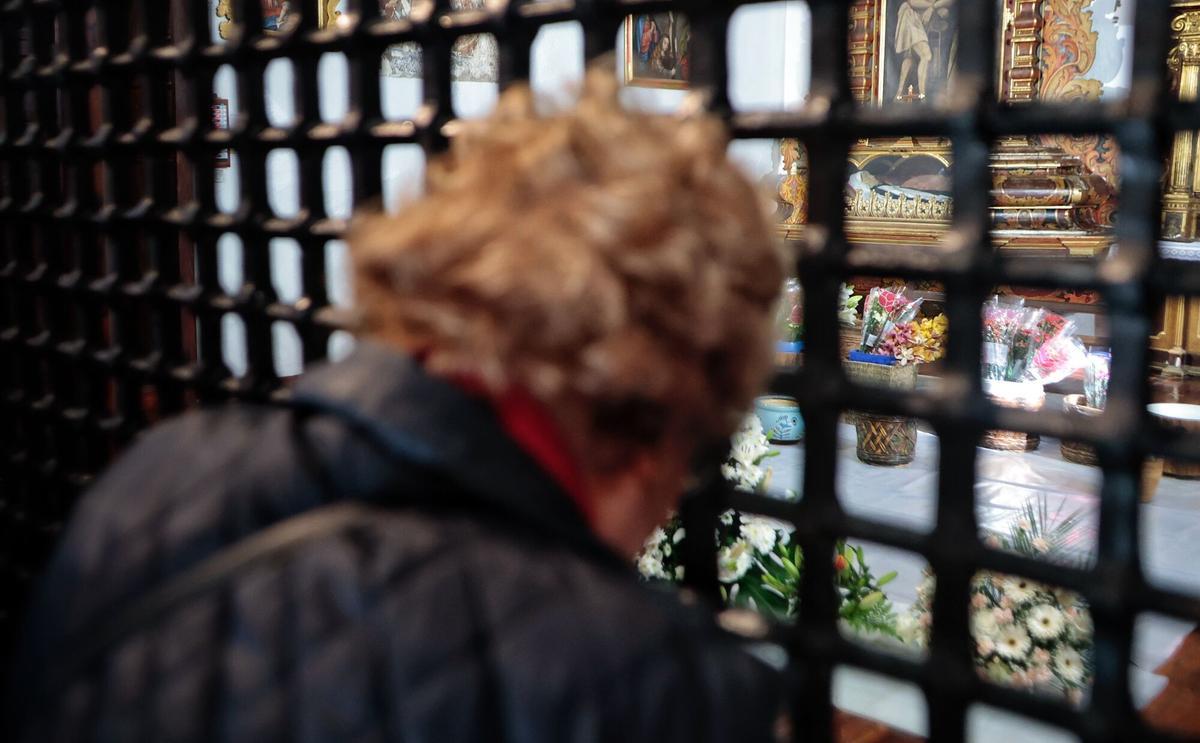 Colas para ver a 'La Siervita'