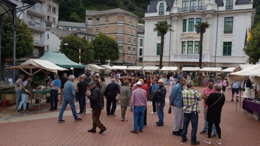 Ambiente durante la pasada edición de GastroLuarca, en junio de 2024.