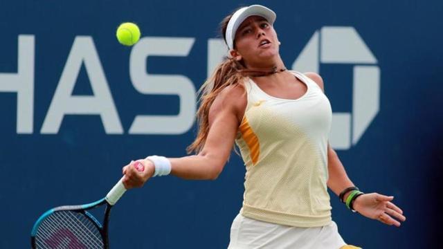 Jessica Bouzas durante un duelo.