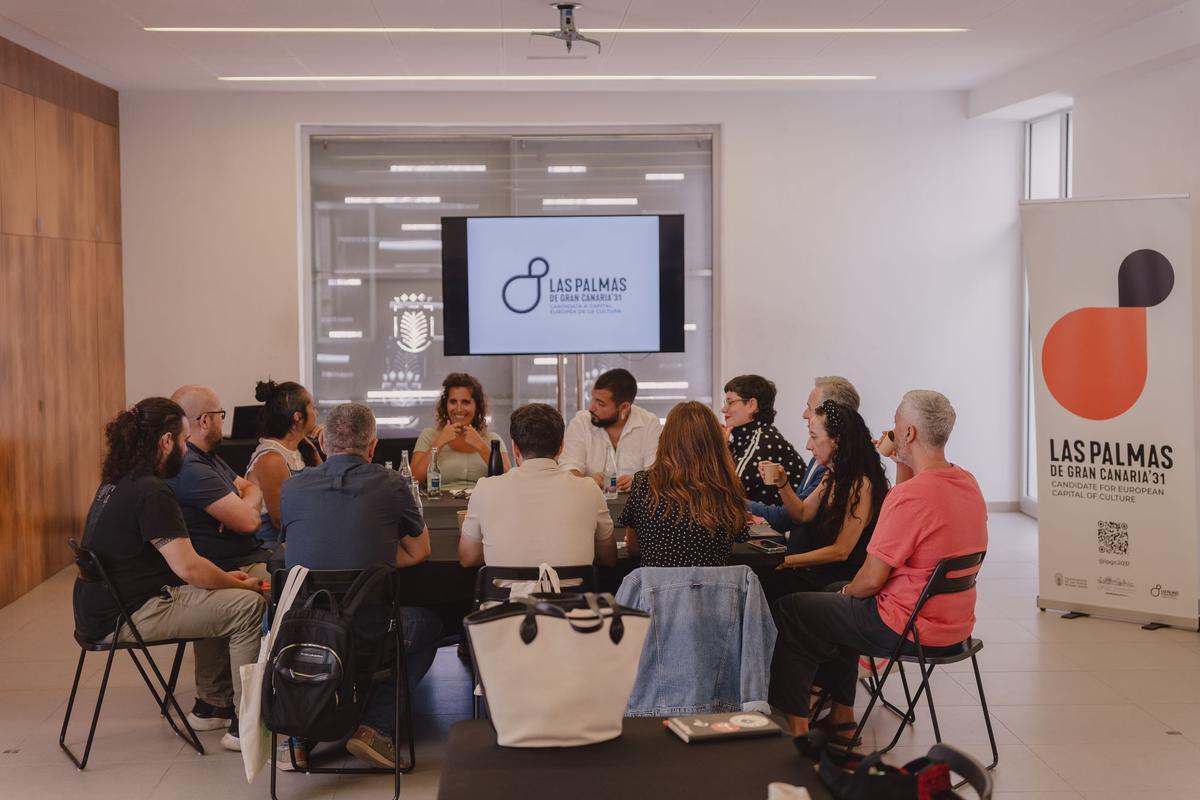 Encuentro entre agentes culturales de Canarias y las candidaturas de LPGC'31 y Potries a Capital Europea de la Cultura en San Lorenzo