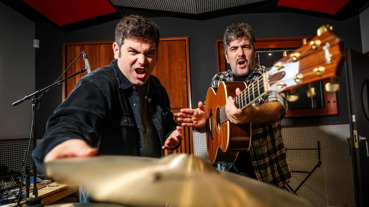 Estopa en su estudio.