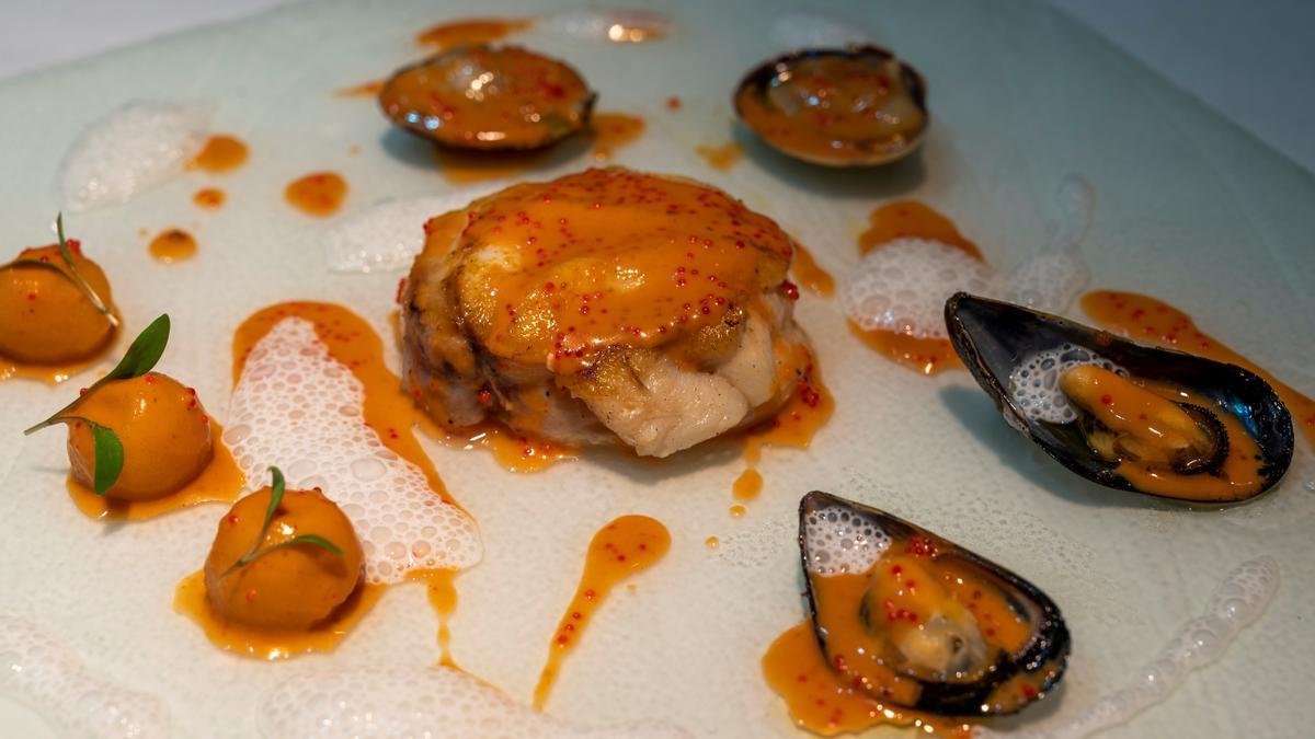 El romesco 'thai' de rape, almejas y mejillones de Rincón de Diego.