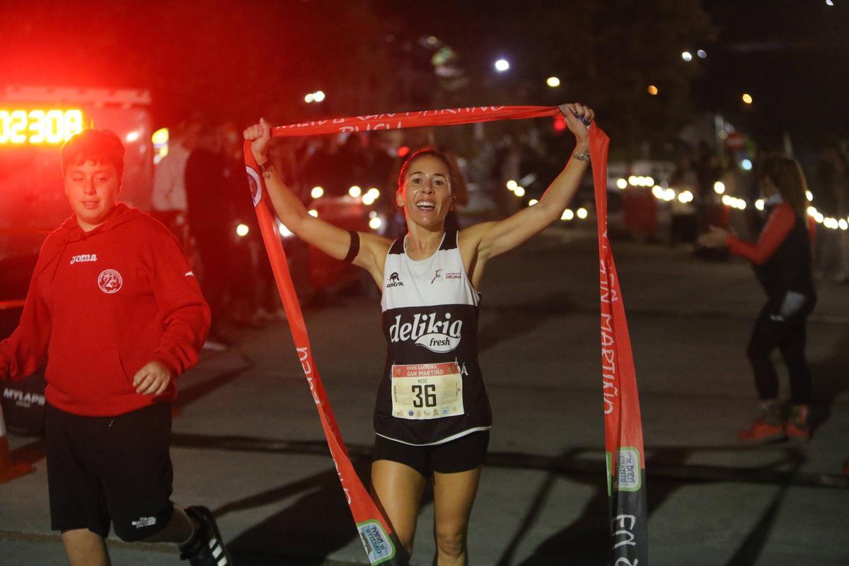 Noemí Álvarez, ganadora femenina de la carrera de ayer.