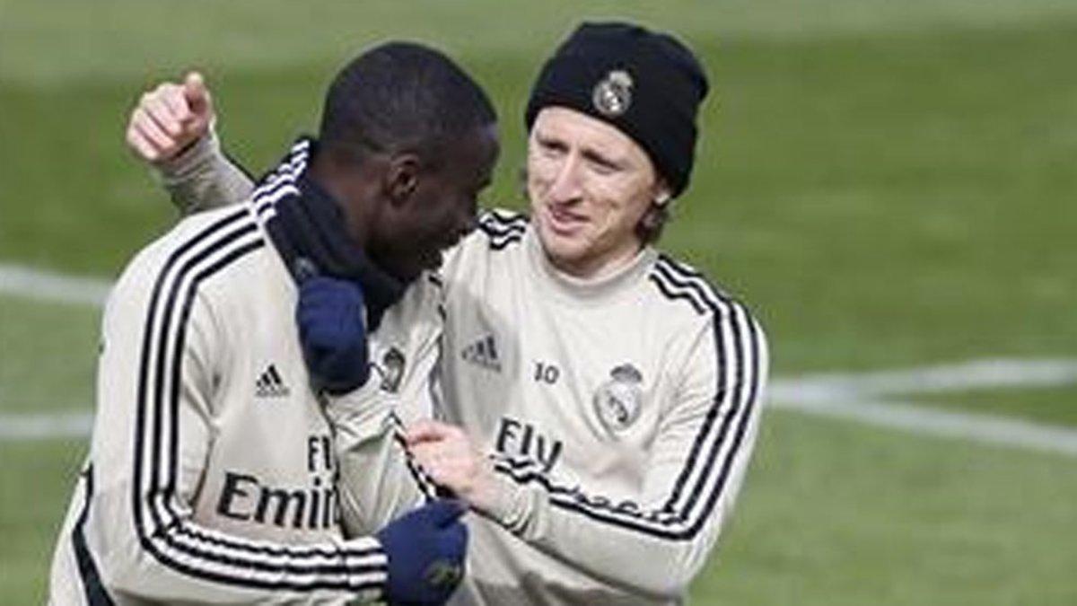 Zidane no podrá contar con Mendy ni con Modric para el compromiso del Real Madrid en el RCDE Stadium
