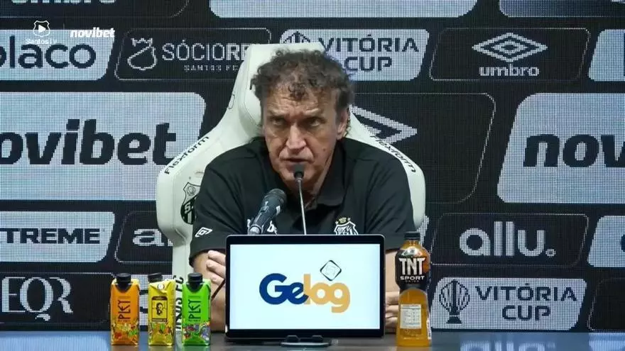 Cuca: "Neymar es la cabeza pensante y debe jugar en el medio"