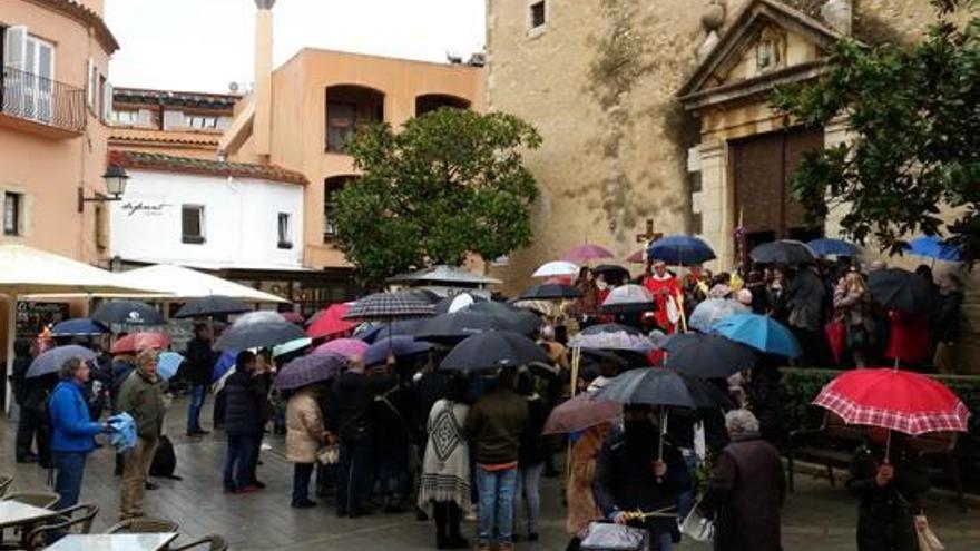 L&#039;acte religiós a la l&#039;església de Sant Pere.