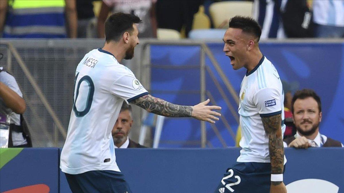 Leo Messi valora las cualidades del delantero el Inter Lautaro Martínez