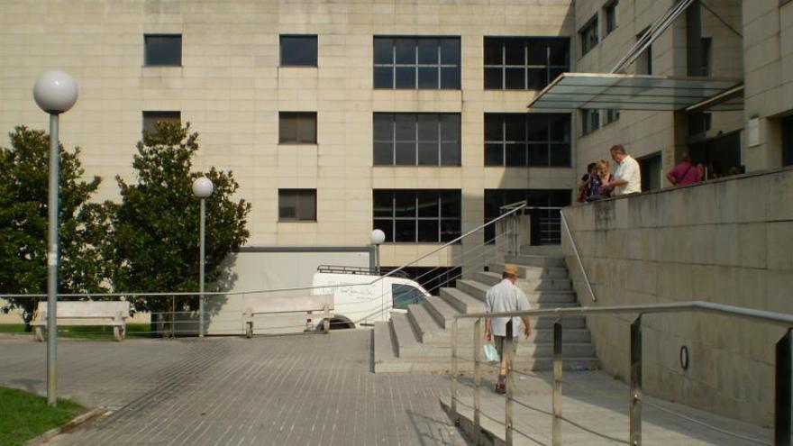 Entrada a l&#039;hospital Sant Joan de Déu de Martorell