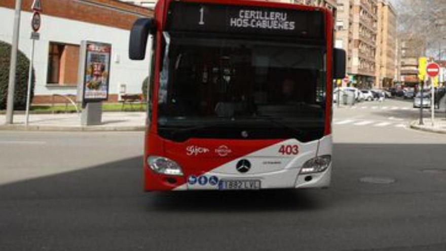 Los autobuses de Emtusa tendrán prioridad en José Manuel Palacio con un identificador de matrículas