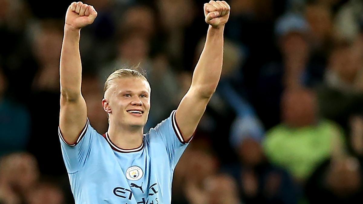 Erling Haaland celebrando un gol.