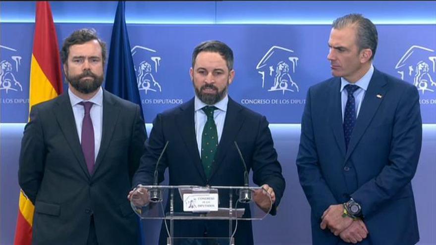 Abascal acusa a Pedro Sánchez de ser un "estafador profesional" ante los españoles