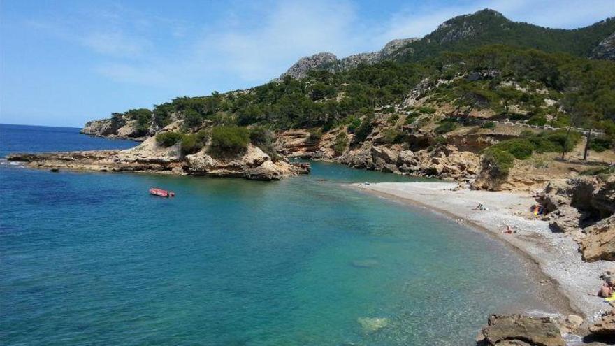 Un turista muere ahogado en Mallorca tras tirarse de un acantilado