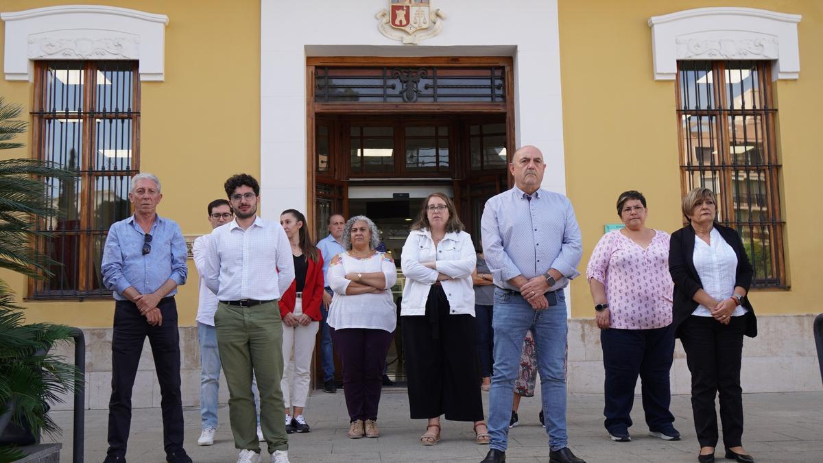 Violencia Machista Minuto De Silencio En Lhorta 8535