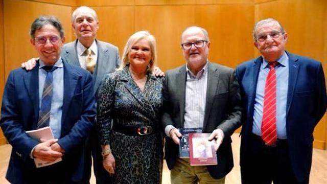 Font de Mora presenta tres libros en el Ateneo