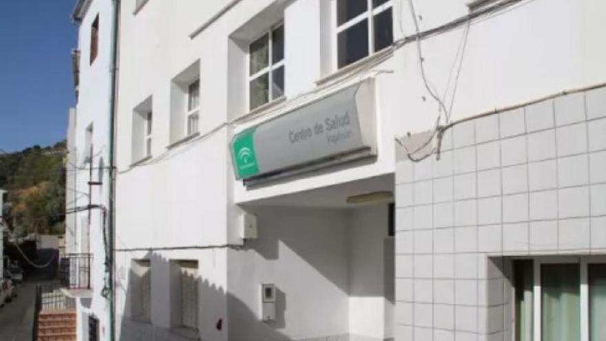 El centro de salud de Algatocín seguirá abierto durante las obras