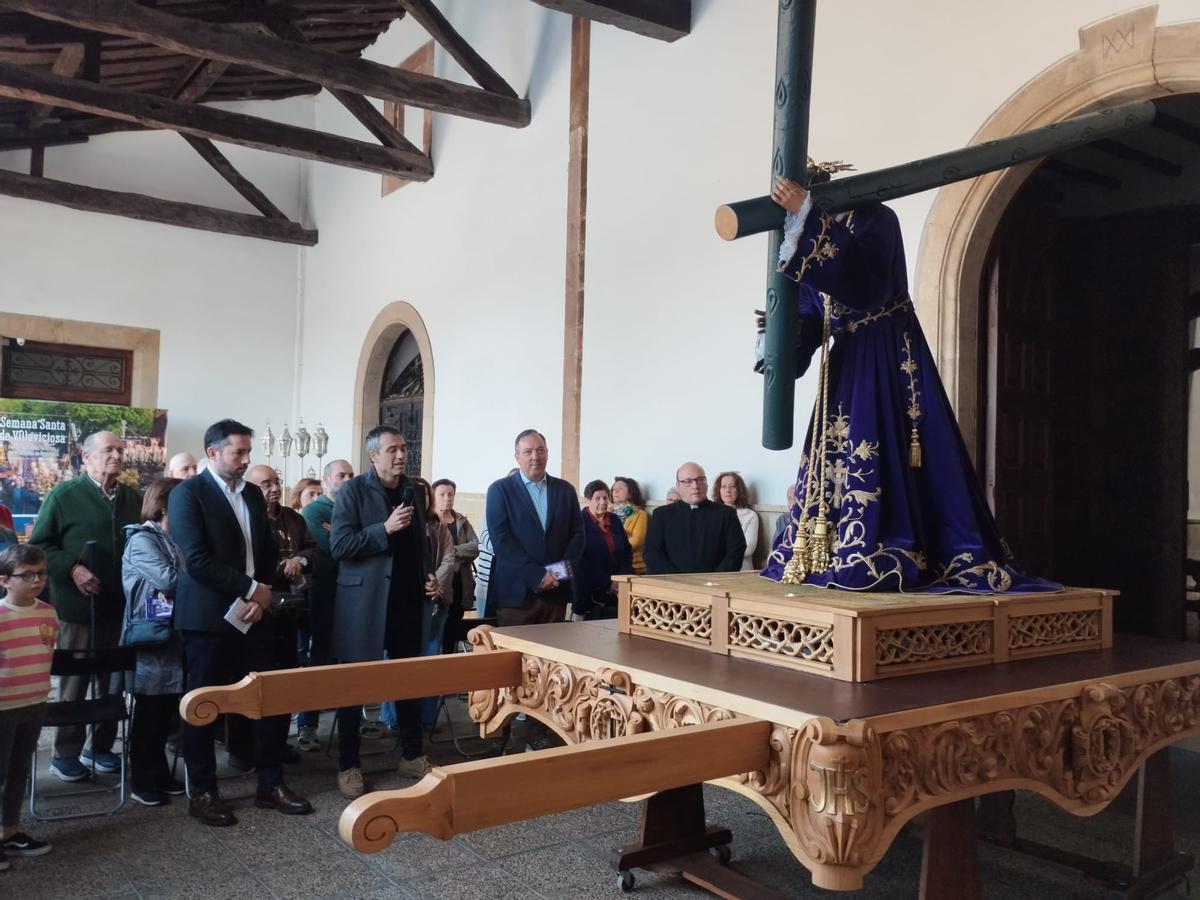 La bendición de las nuevas andas del Nazareno en Villaviciosa, en imágenes La bendición de las nuevas andas del Nazareno en Villaviciosa, en imágenes