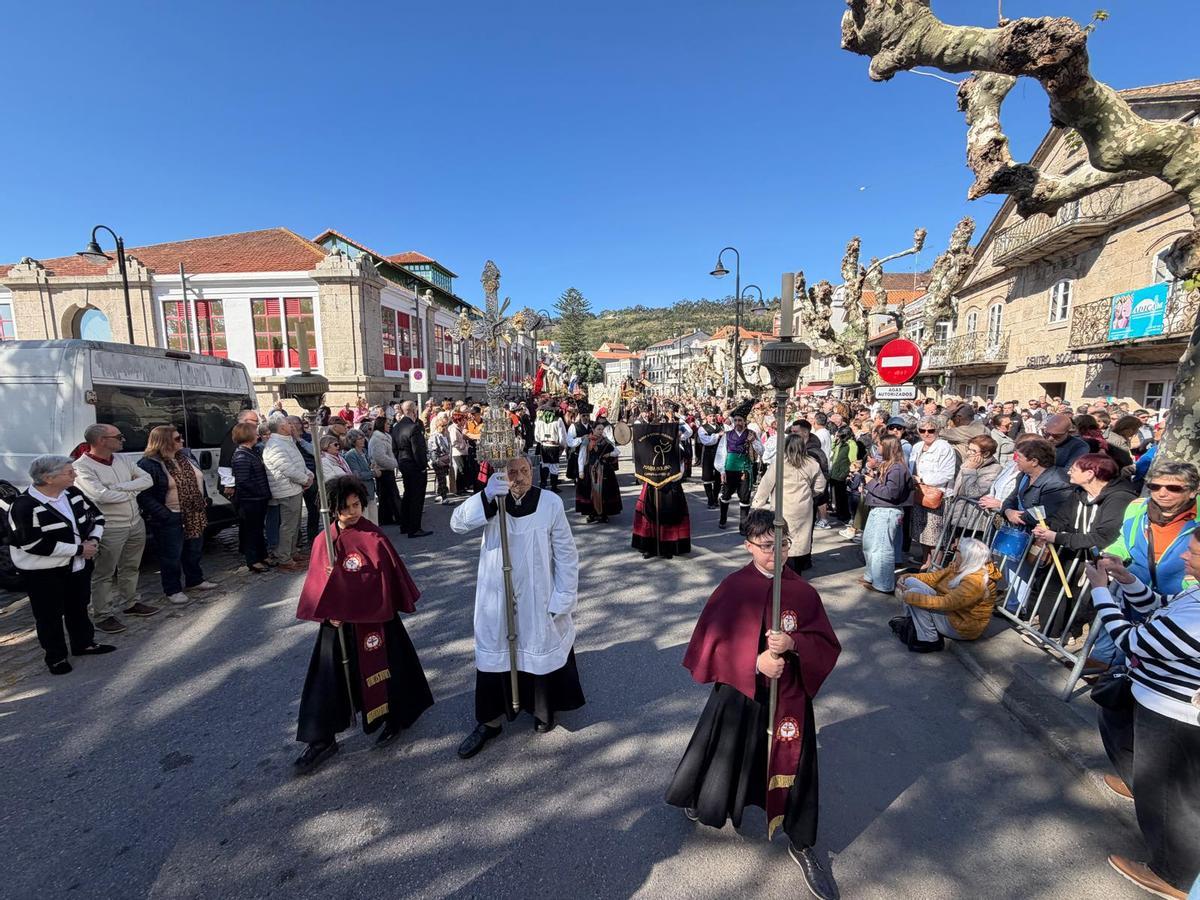 Viernes Santo en Cangas. El Santo Encuentro Viernes Santo en Cangas. El Santo Encuentro