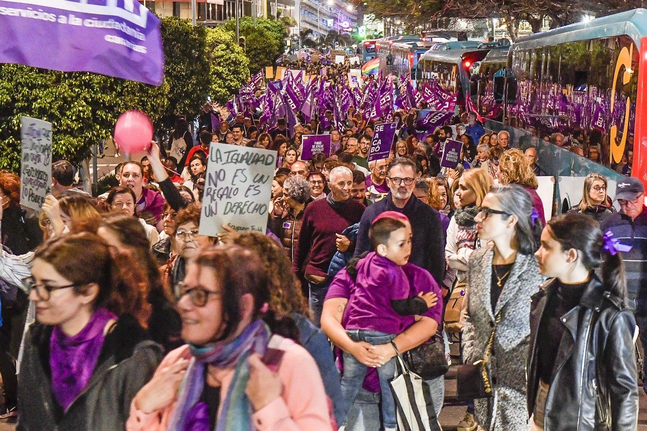 La manifestación del 8M en Las Palmas de Gran Canaria, en imágenes