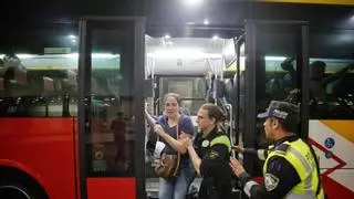 Un gran simulacro de emergencias cierra la intermodal de Palma y desconcierta a los usuarios: "¿Y ahora cómo lo hago?"