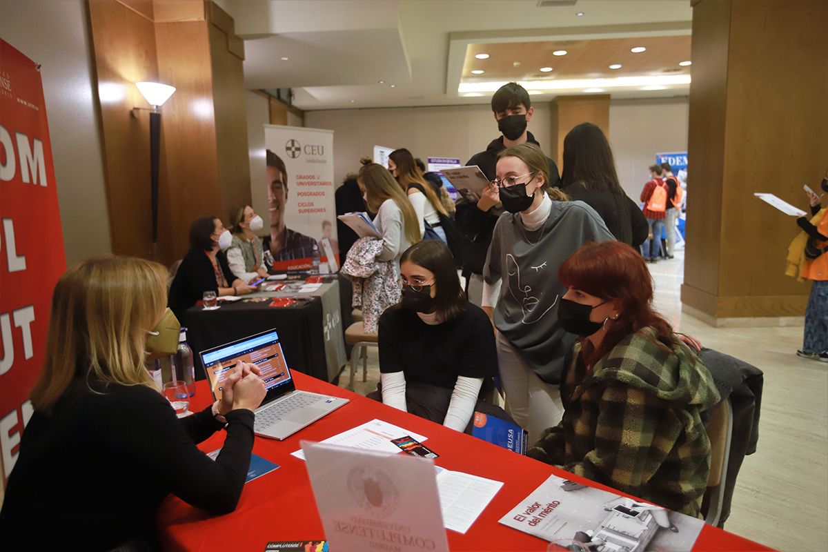 Unitour una feria para despejar las dudas de los estudiantes cordobeses