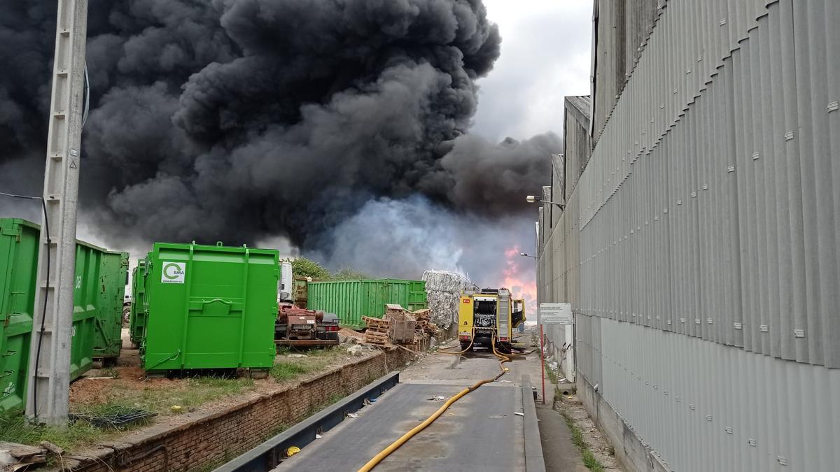 El incendio, visto de cerca.