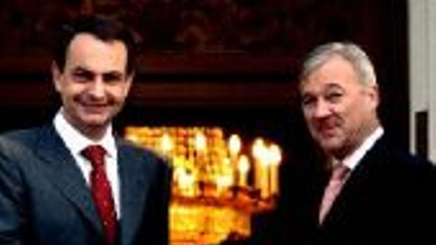 Valcárcel anuncia movilizaciones en Murcia tras reunirse con Zapatero