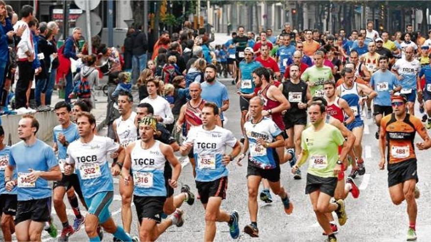 Més de dos milers d&#039;atletes prenen els carrers de Girona