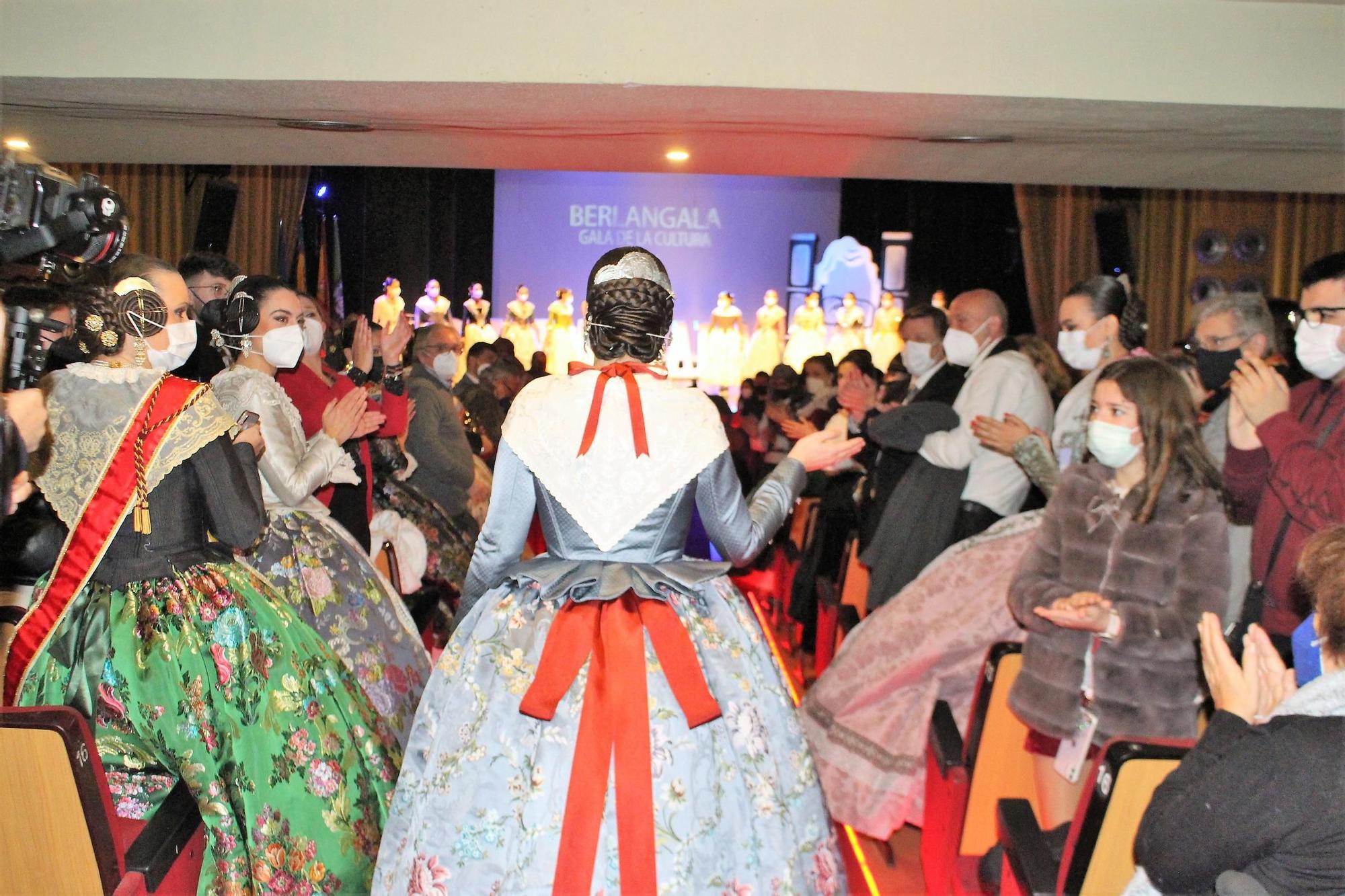 Carmen y la corte suman la Gala de la Cultura a su historia