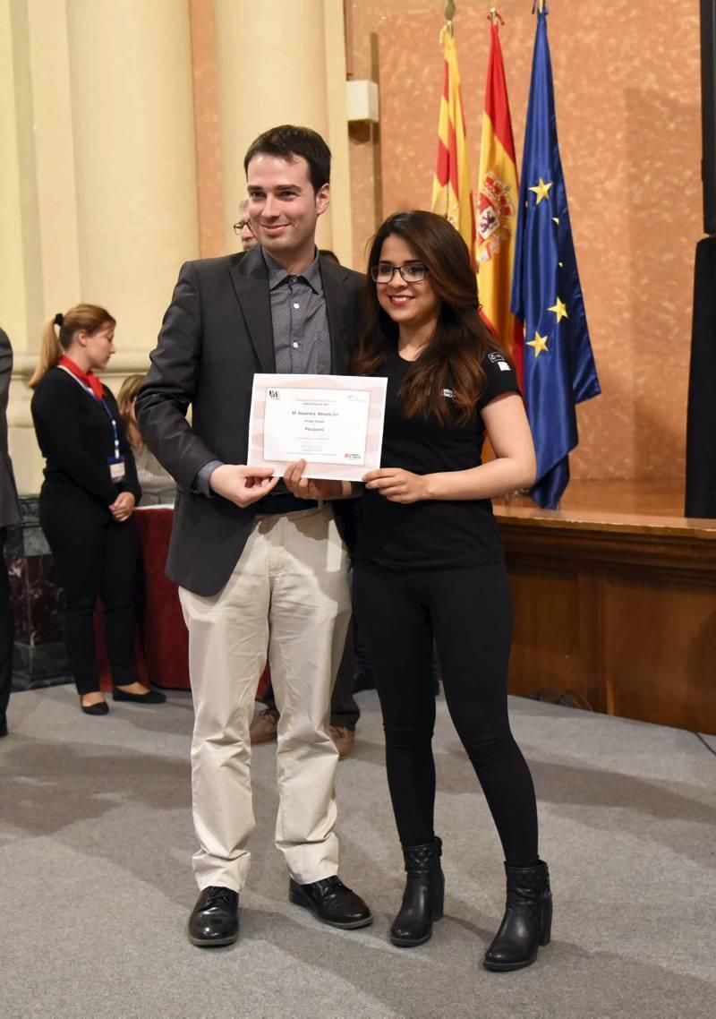 Imágenes de la ceremonia de premios por el Día de la Educación Aragonesa 2016