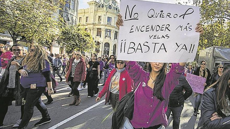 Los expertos piden proteger a los hijos de los maltratadores