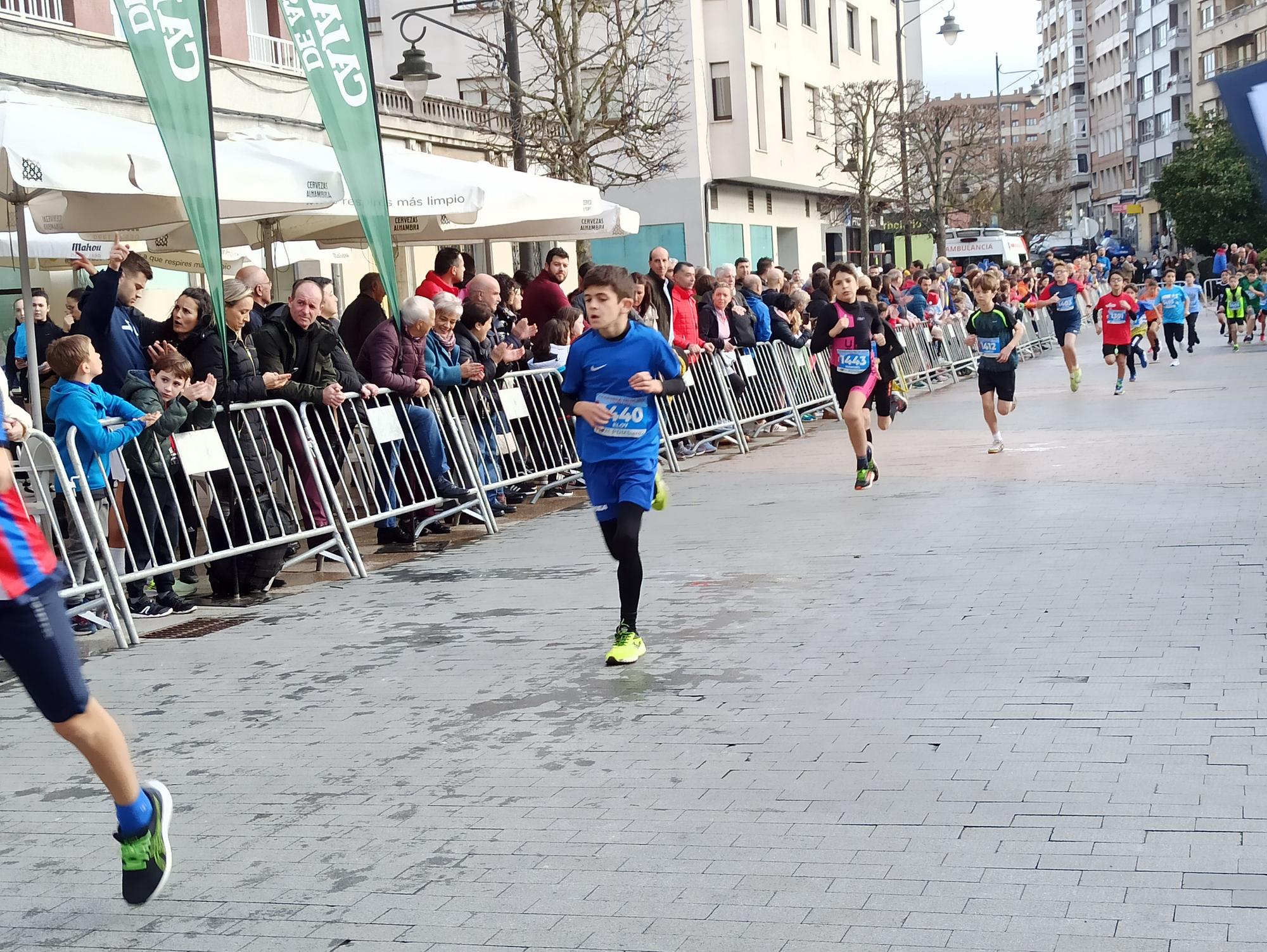 Casi 1.500 participantes disputan la carrera de Fin de Año de Pola de Siero