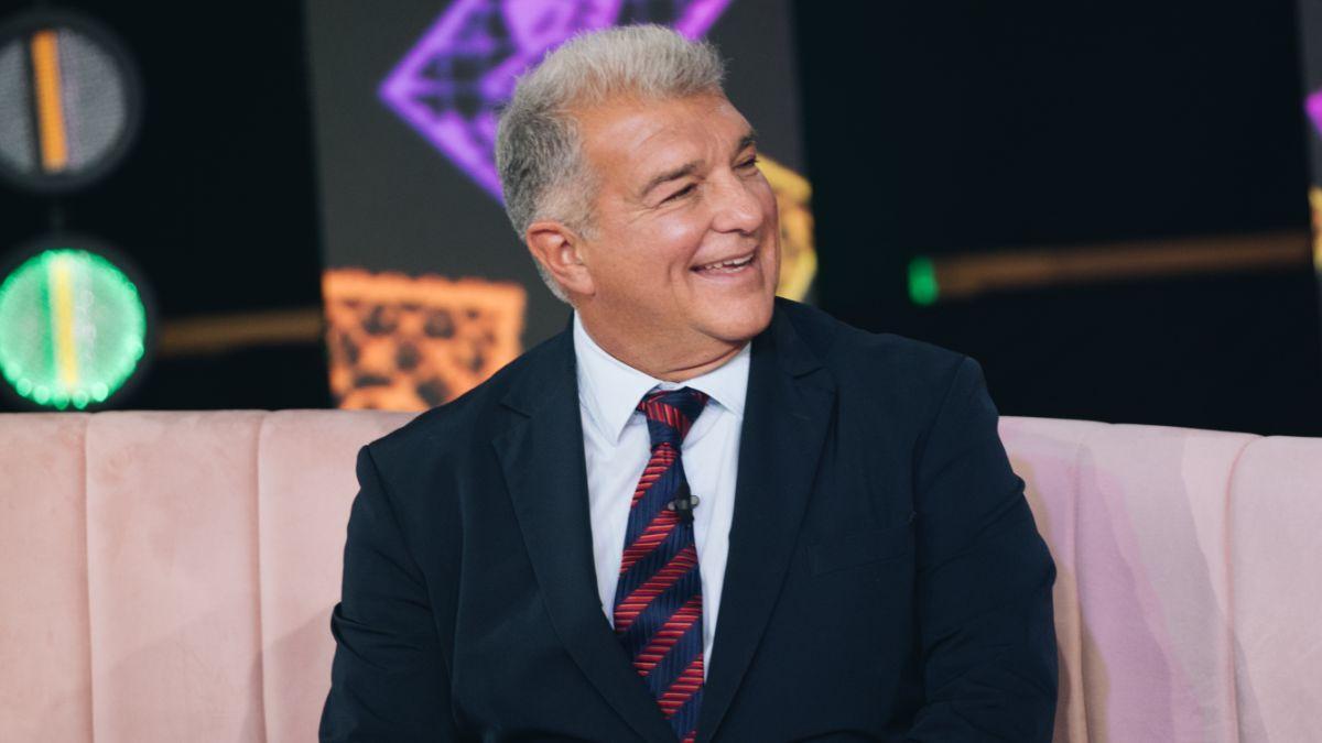 Joan Laporta, sonriente, durante la entrevista con Bibiana Ballbé
