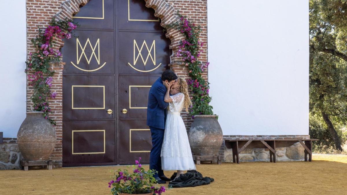 Jana y Manuel acuden a la ermita para sellar su amor en lo nuevo de 'La Promesa'