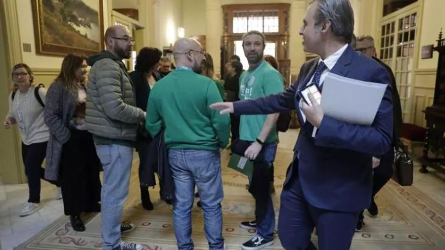 Educación desoye las críticas y mantiene la segregación lingüística a partir de septiembre en Baleares