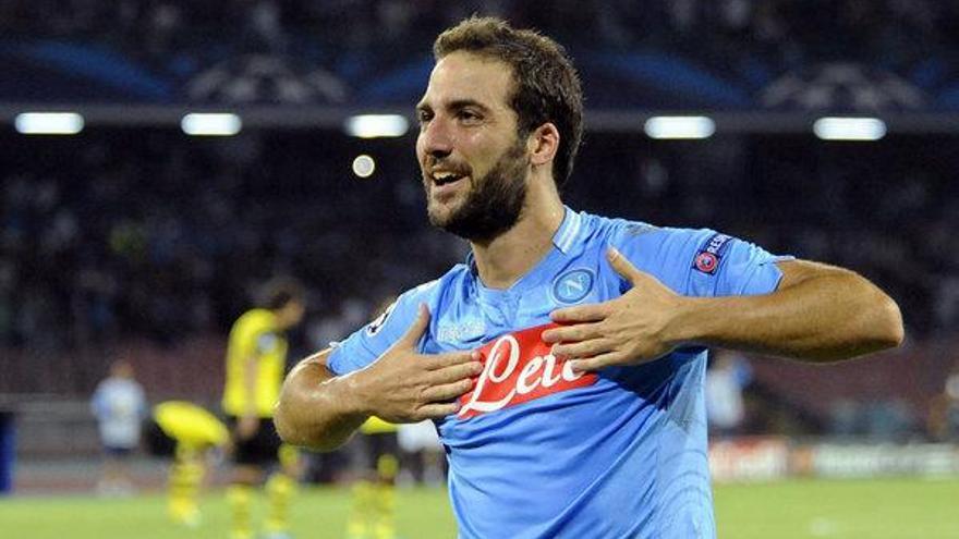 Higuain se marcha a la Juventus por 90 millones de euros