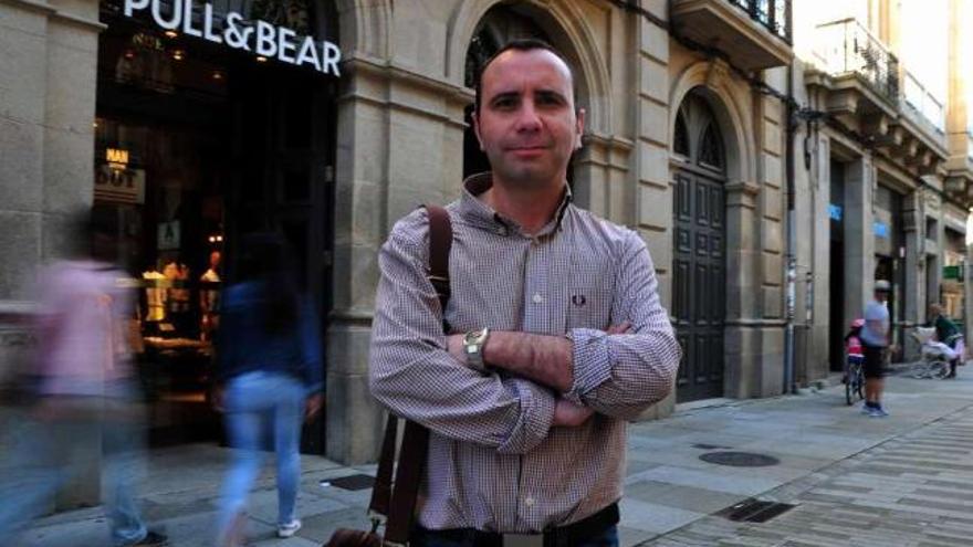 Avelino Barreiro negoció con Inditex el asentamiento de Pull &amp; Bear en Rey Daviña. // Iñaki Abella