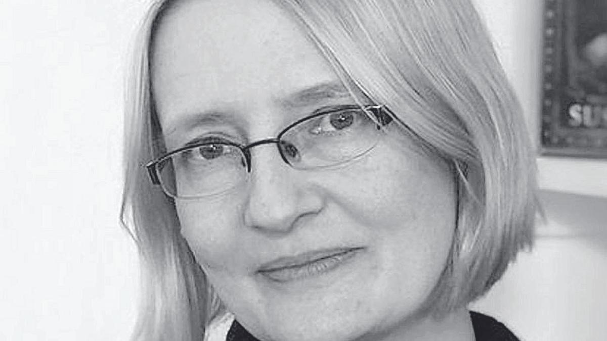 La escritora Janice Hallett, autora de 'El misterioso caso de los Ángeles  de Alperton'