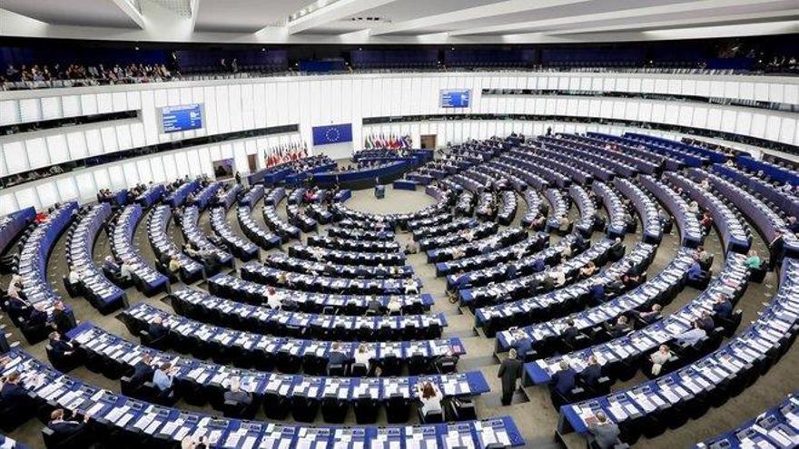 La JEC cita a los eurodiputados españoles para acatar la Constitución