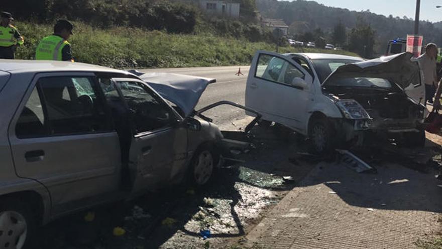 Los coches implicados en la colisión. // Guardia Civil