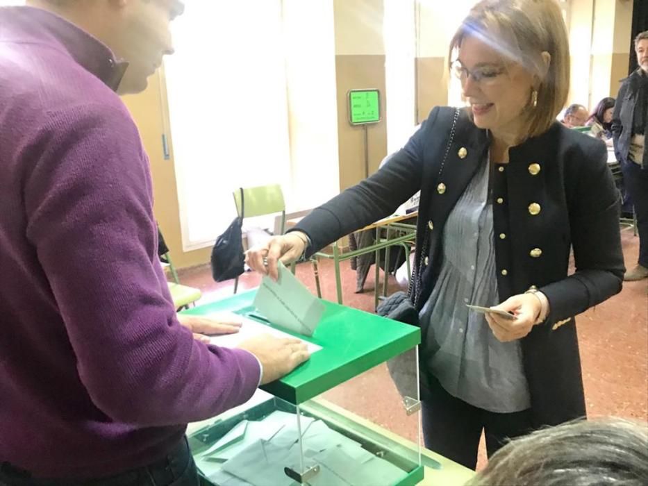 Mar Sánchez vota en el 2D