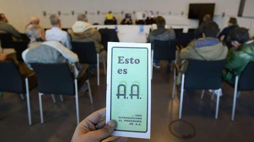 Reunión del grupo celebrada a mediodía de ayer en el consistorio lalinense.  // Bernabé/Javier Lalín