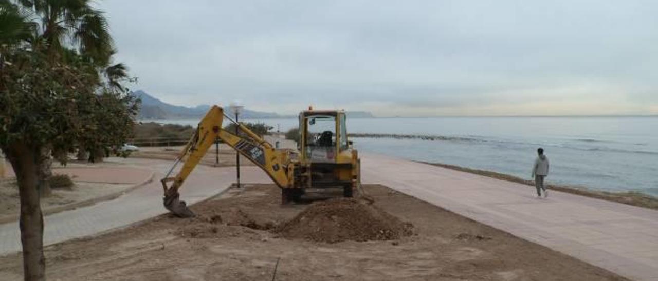 El Campello inicia la segunda fase para mejorar el paseo entre el río Seco y La Zofra