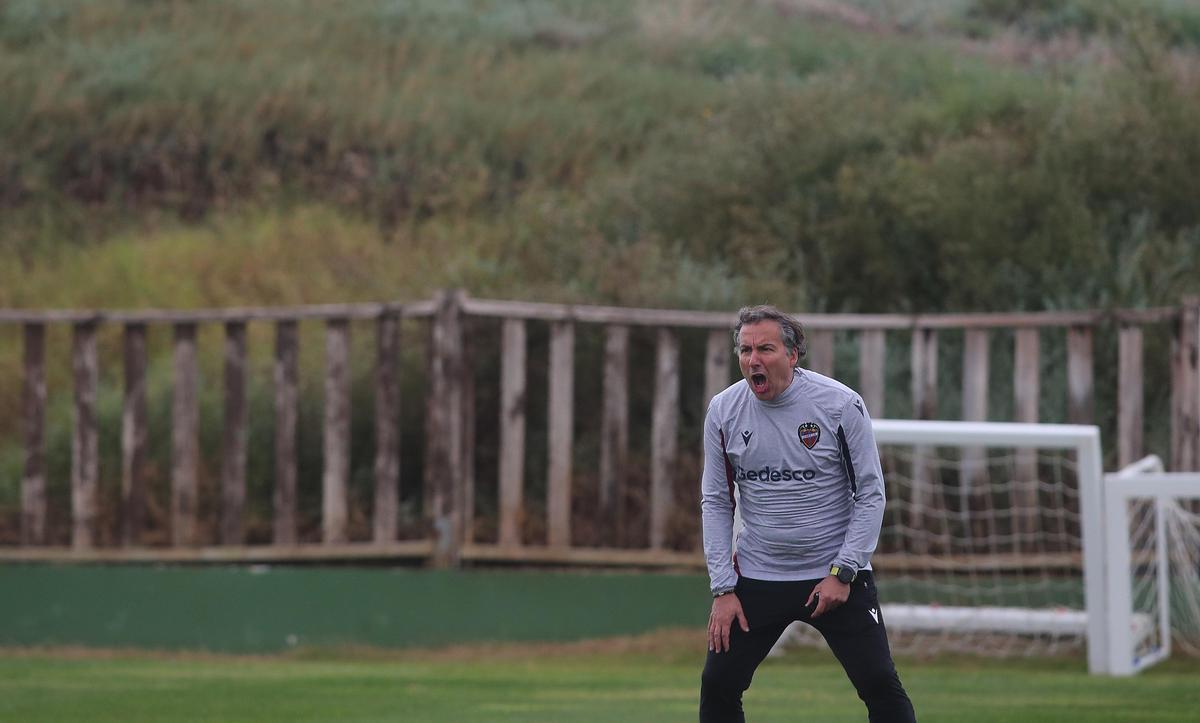 Así ha sido el entrenamiento del Levante UD en el Saler