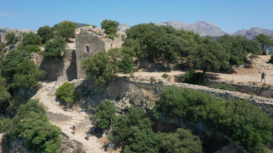 Alaró reclama al Estado y a los Ordinas que actúen para preservar los restos del castillo